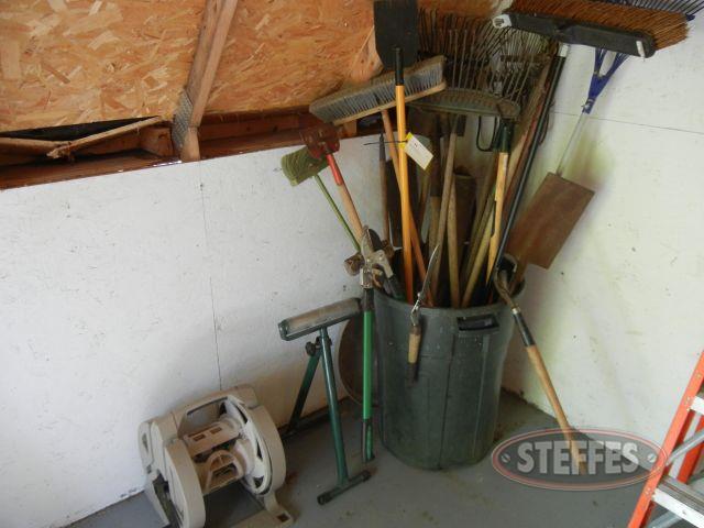 Barrel of hand - gardern tools_1.JPG